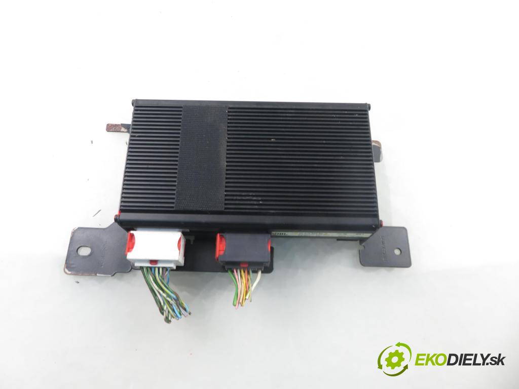 CITROEN C4 I (LC_) HB 2005 80,00 1.6 HDi 109 - 9HZ (DV6TED4) 1560,00 Zosilňovač 9657686980 (Zosilňovač)