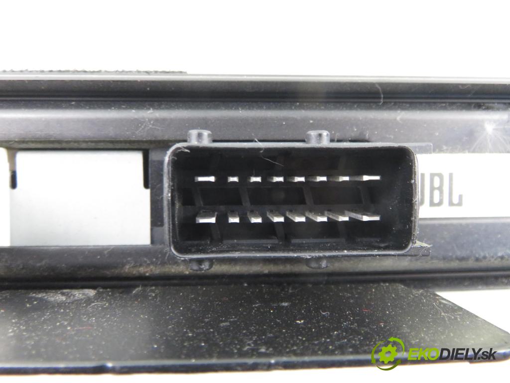 CITROEN C4 I (LC_) HB 2005 80,00 1.6 HDi 109 - 9HZ (DV6TED4) 1560,00 Zosilňovač 9657686980 (Zosilňovač)