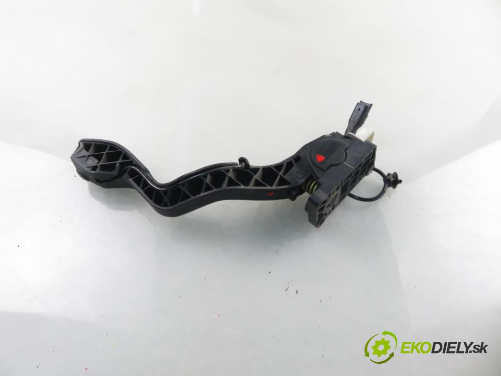 CITROEN C4 I (LC_) HB 2005 80,00 1.6 HDi 109 - 9HZ (DV6TED4) 1560,00 Potenciometer plynu 0280755001 ; 9650889180 ; F00C3E2429 (Potenciometer plynového pedálu)