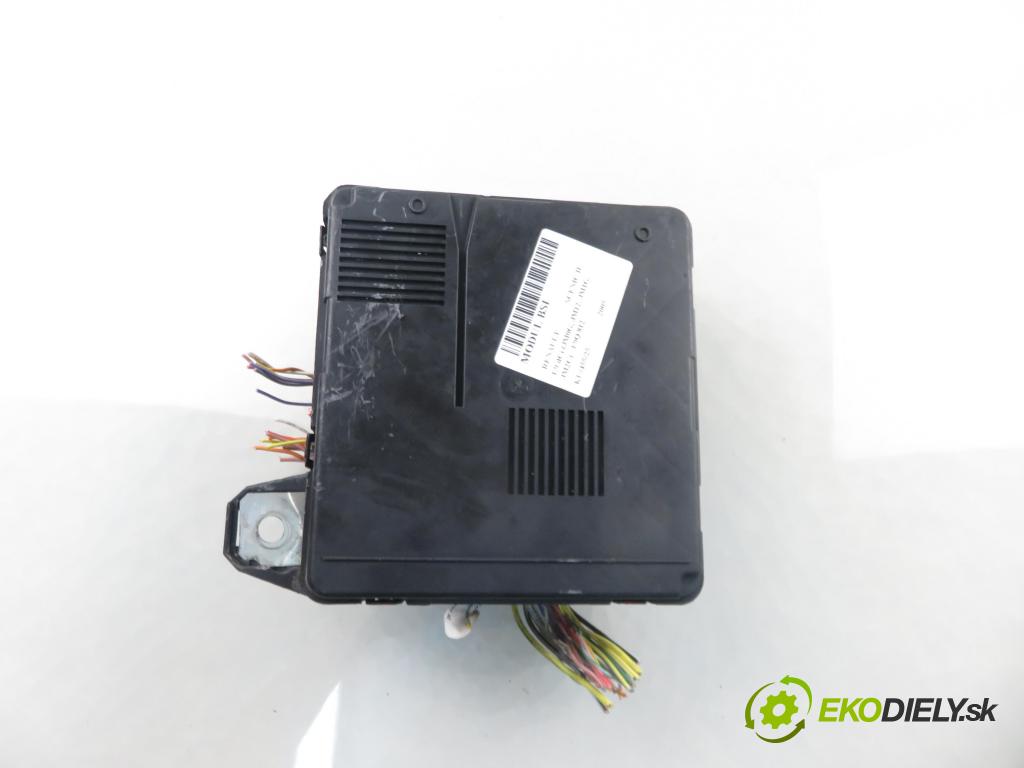 RENAULT SCENIC II (JM0/1_) MINIVAN 2005 88,00 1.9 dCi 120 - F9Q 812 1870,00 MODUL BSI 8200306032C ; S118399200F