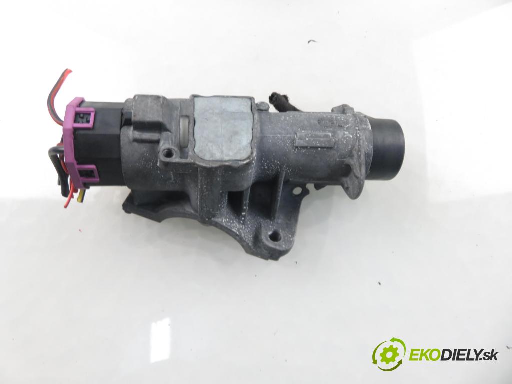 AUDI A6 Avant (4B5, C5) KOMBI 2000 132,00 2.5 TDI V6 180 quattro - AKE 2496,00 spinačka 4B0905851C (Spínacia skrinka)