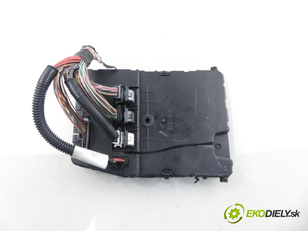 RENAULT SCENIC II (JM0/1_) MINIVAN 2005 88,00 1.9 dCi 120 - F9Q 812 1870,00 MODUL S118400260D ; 8200525385