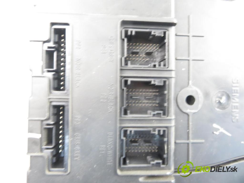 RENAULT SCENIC II (JM0/1_) MINIVAN 2005 88,00 1.9 dCi 120 - F9Q 812 1870,00 MODUL S118400260D ; 8200525385