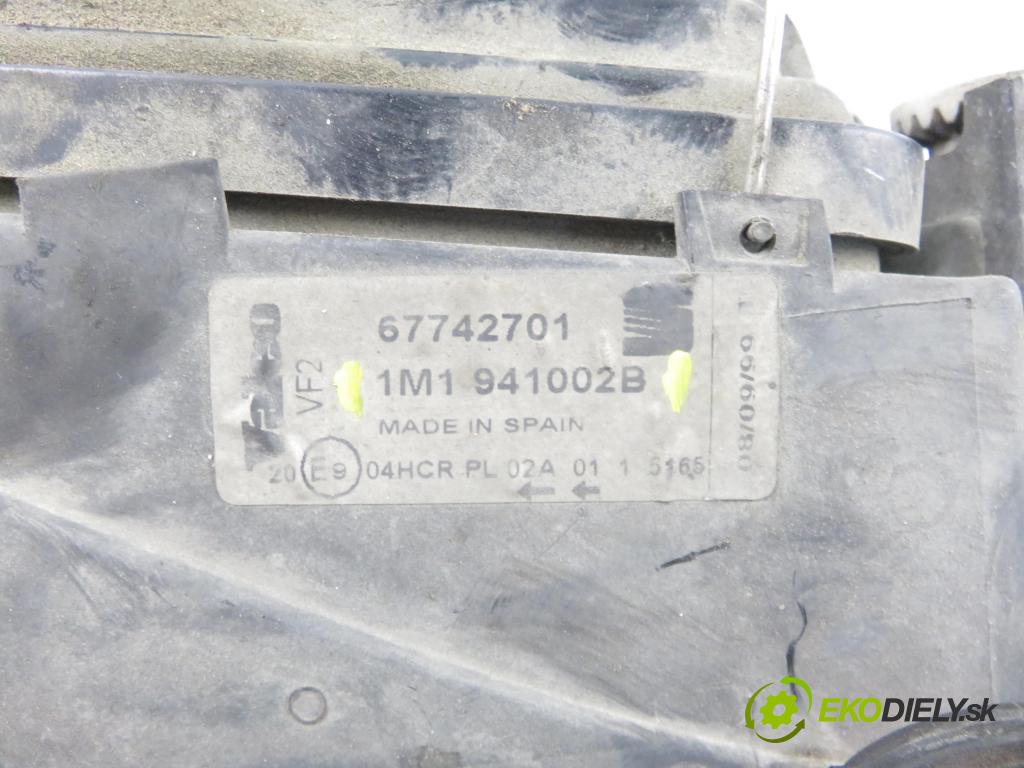 SEAT TOLEDO II (1M2) SEDAN 1999 66,00 1.9 TDI 90 - ALH 1896,00 světlo PP 1M1941002B
