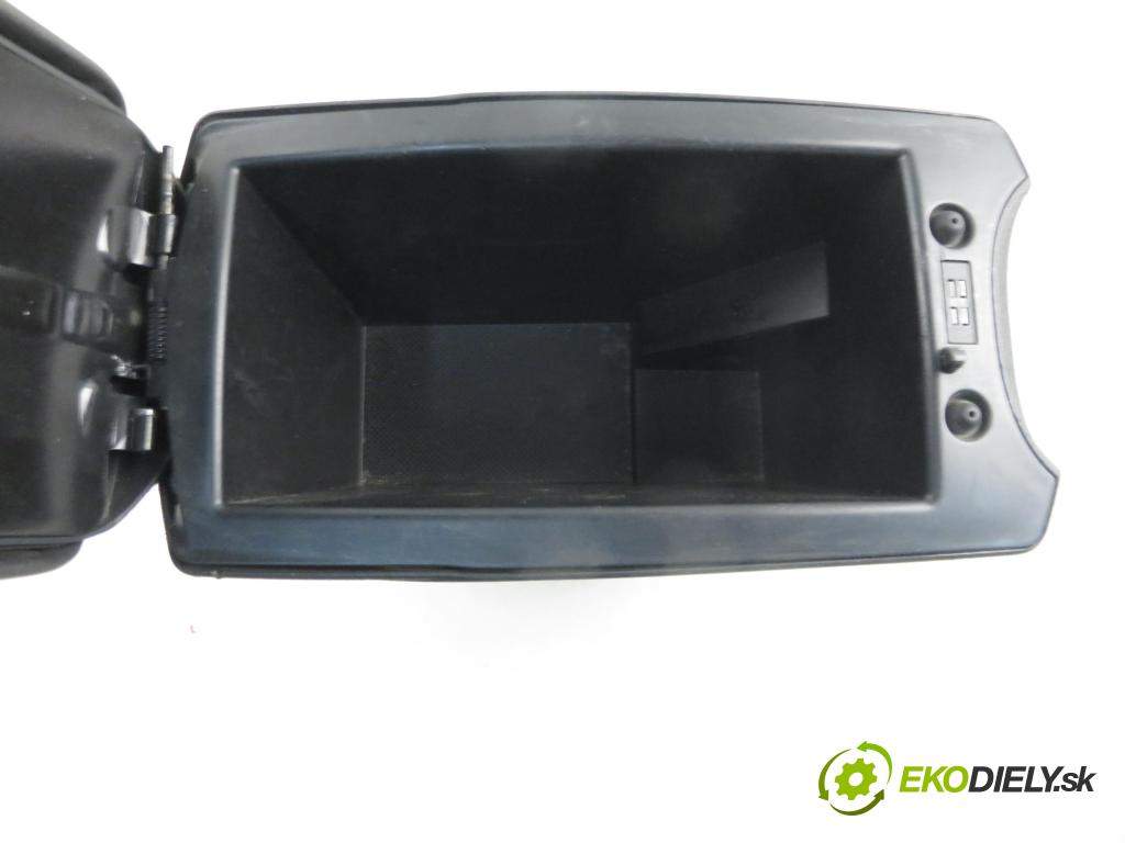 CITROEN C4 I (LC_) HB 2005 80,00 1.6 HDi 109 - 9HZ (DV6TED4) 1560,00 OPĚRADLO 