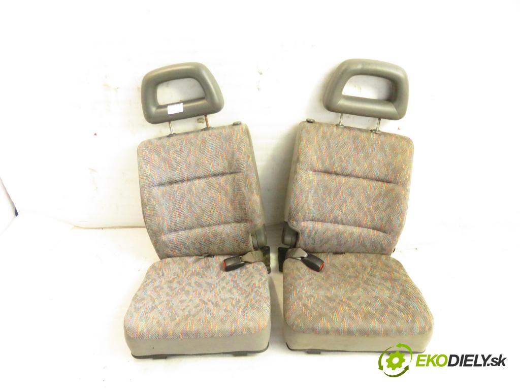 SUZUKI JIMNY (FJ) SUV 2000 59,00 1.3 16V 4WD (SN413) - G13BB 1298,00 sedadla sedačky sedadlo