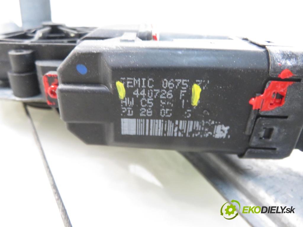 RENAULT SCENIC II (JM0/1_) MINIVAN 2005 88,00 1.9 dCi 120 - F9Q 812 1870,00 mechanismus oken PPE 440726F