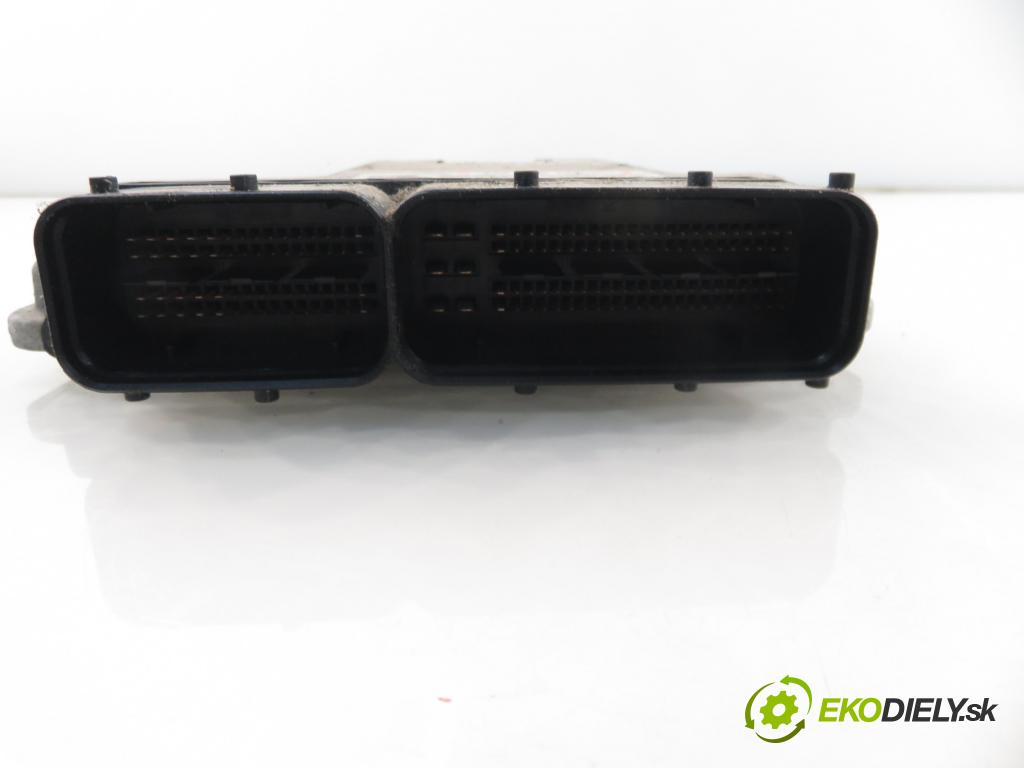 SEAT ALTEA (5P1) MINIVAN 2005 77,00 1.9 TDI PD 105 - BJB 1896,00 řídící jednotka motora 03G906016HC ; 0281012289