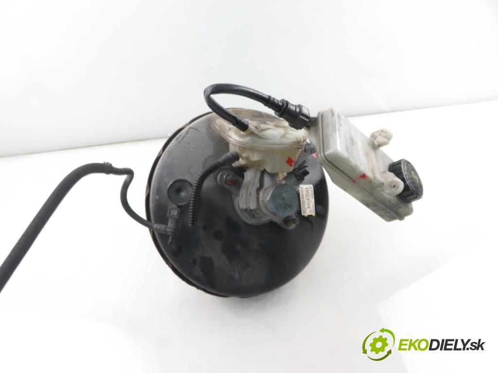 CITROEN C4 I (LC_) HB 2005 80,00 1.6 HDi 109 - 9HZ (DV6TED4) 1560,00 posilovač 0204024883 ; 9648368980 (Servočerpadlo)