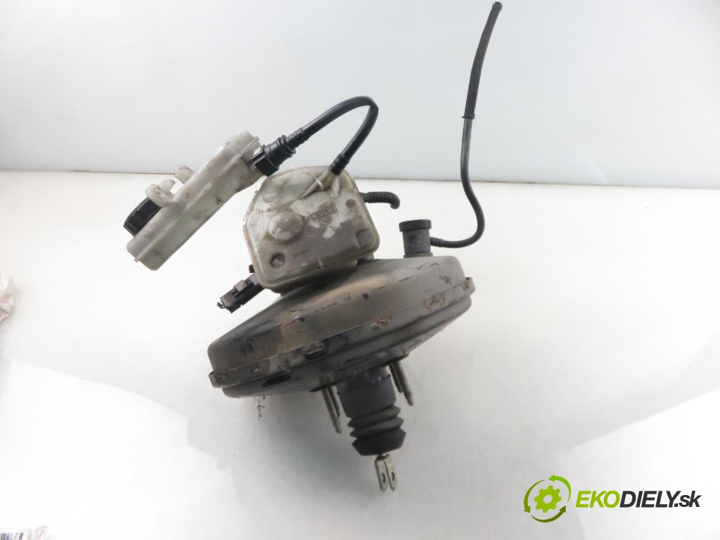 CITROEN C4 I (LC_) HB 2005 80,00 1.6 HDi 109 - 9HZ (DV6TED4) 1560,00 posilovač 0204024883 ; 9648368980 (Servočerpadlo)