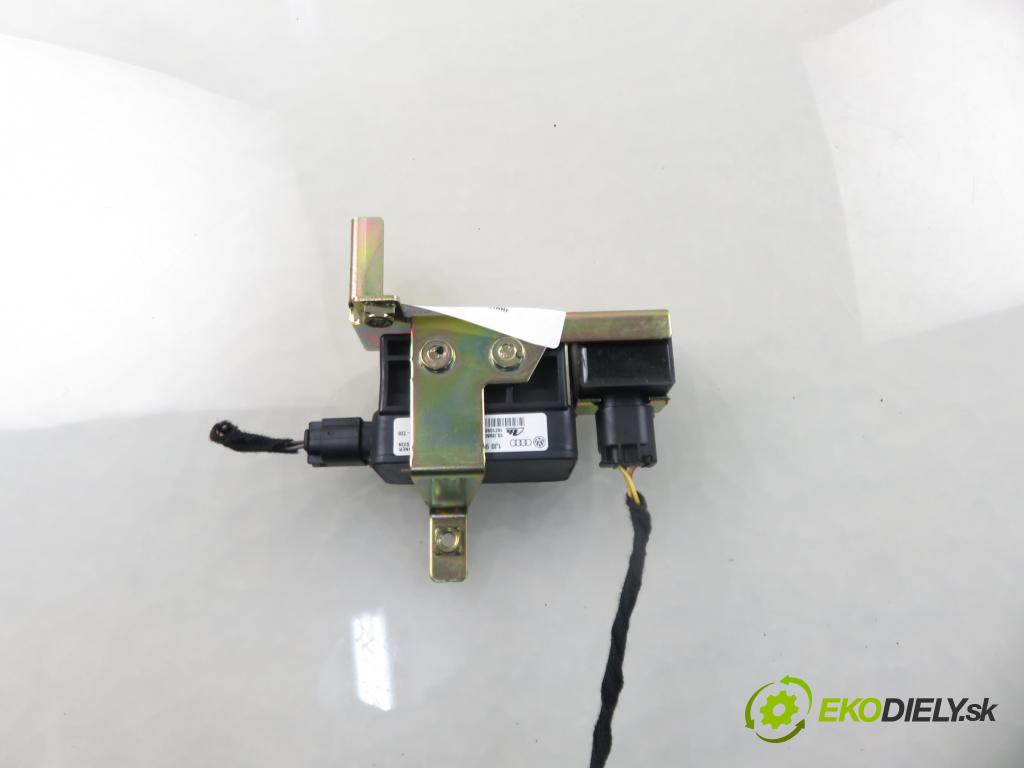 VW SHARAN (7M8, 7M9, 7M6) MINIVAN 2000 85,00 2 - ATM 1984,00 snímač ESP 7M3907637 ; 1J0907651A ; YM212C184AA