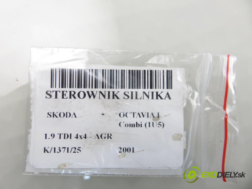 SKODA OCTAVIA I Combi (1U5) KOMBI 2001 66,00 1.9 TDI 4x4 - AGR 1896,00 řídící jednotka motora 038906018GM ; 0281010181