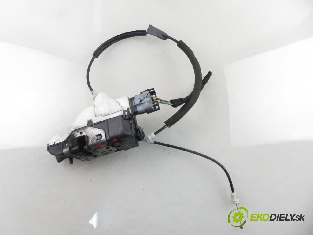 CITROEN BERLINGO MULTISPACE (B9) KOMBIVAN 2009 66,00 1.6 HDi 90 - 9HX (DV6ATED4) 1560,00 zámok 828406