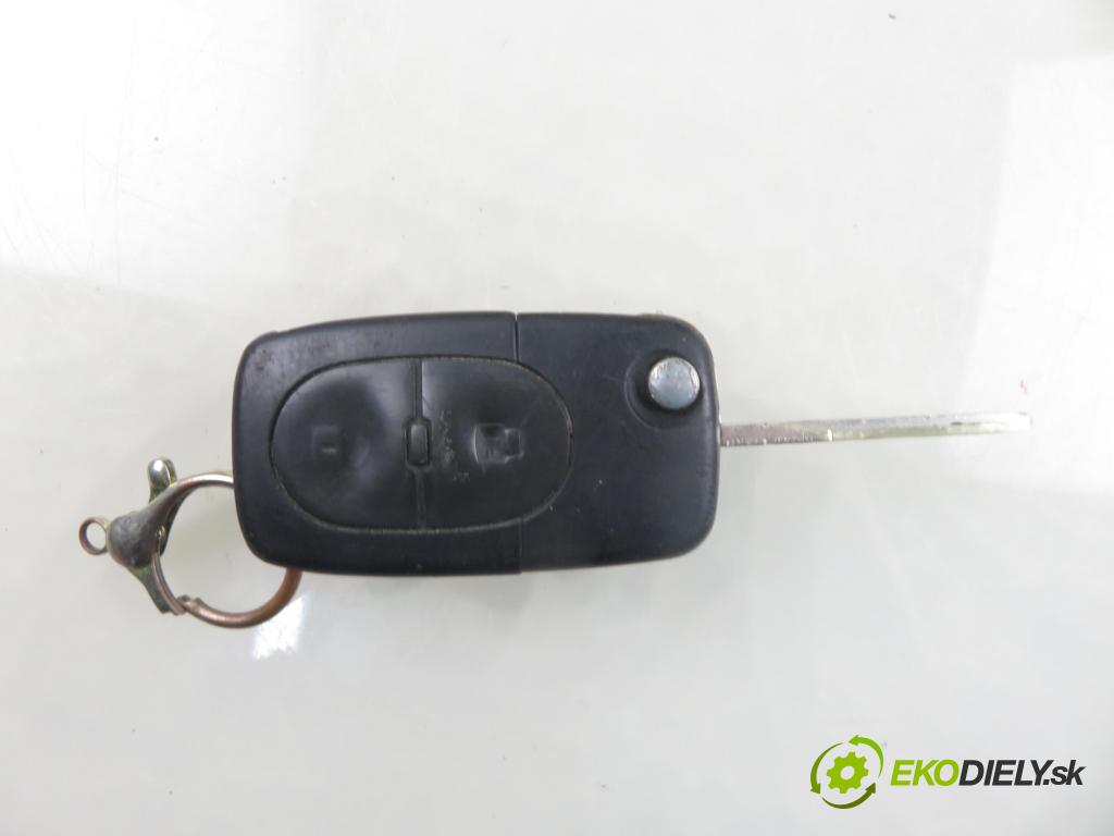 AUDI A3 (8L1) HB 2000 92,00 1.8 - AGN 1781,00 spínačka / VLOŽKY 4B0905851C