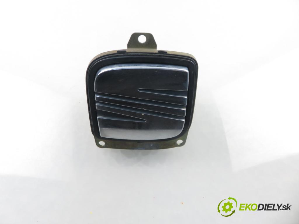 SEAT CORDOBA (6L2) SEDAN 2003 55,00 1.4 16V - BBY 1390,00 Kľučka dverí kufor 6L6827573D ; 6L6827573E