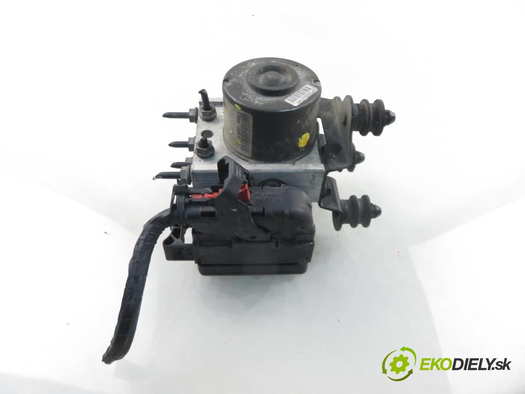 SEAT ALTEA (5P1) MINIVAN 2005 77,00 1.9 TDI PD 105 - BJB 1896,00 Pumpa ABS 1K0614117J ; 1K0907379P ; 10097003153 (Pumpa ABS)