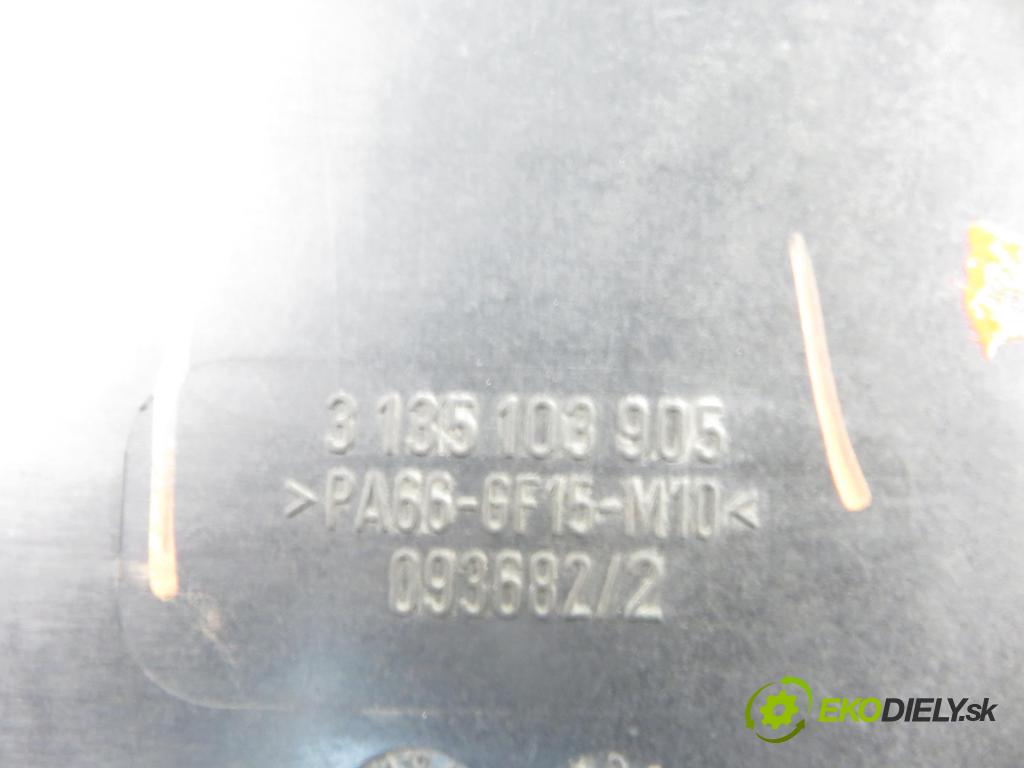 VOLVO S40 II (MS) SEDAN 2006 81,00 1.6 D - D 4164 T 1560,00 ventilátor chladič PODNEBÍ / VODA 1137328148 ; 3135103905