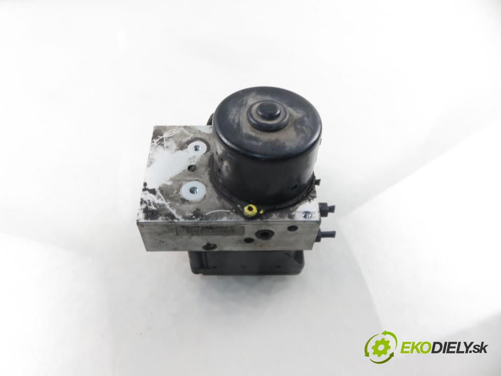 SKODA OCTAVIA I Combi (1U5) KOMBI 2001 66,00 1.9 TDI 4x4 - AGR 1896,00 Pumpa ABS 1J0907379AG ; 100949803543 ; 1J0614217F (Pumpa ABS)