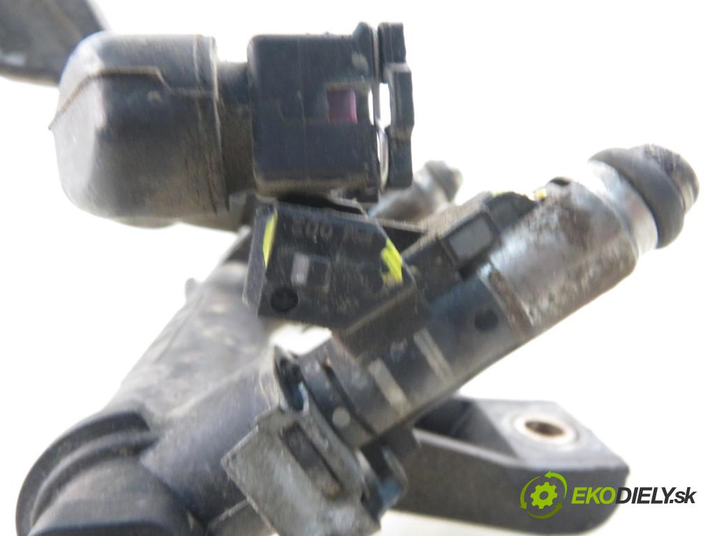 CITROEN C3 I (FC_) HB 2004 44,00 1.1 i - HFX (TU1A) 1124,00 Lišta vstrekovacia 9628982980 ; 9628982980D ; IPM002 (Vstrekovacia lišta)