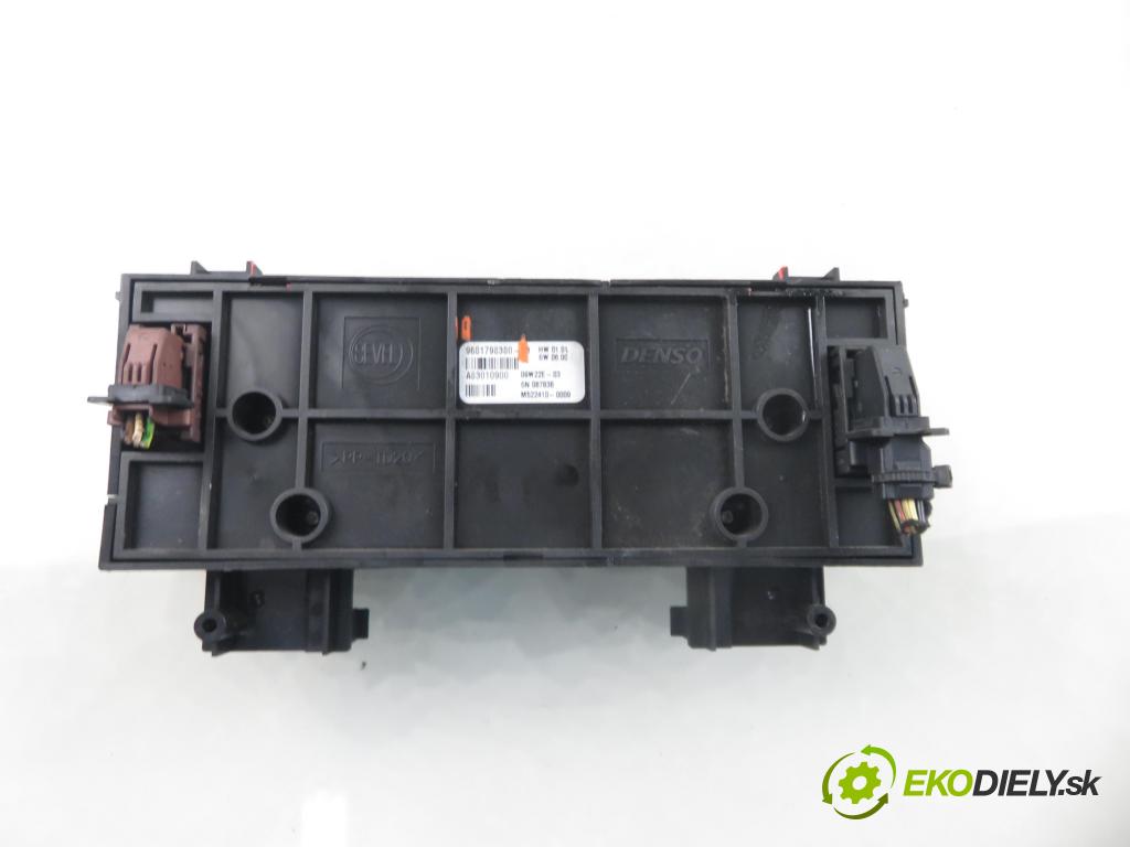 CITROEN BERLINGO MULTISPACE (B9) KOMBIVAN 2009 66,00 1.6 HDi 90 - 9HX (DV6ATED4) 1560,00 Panel topení KLIMATRONIK 9681798380