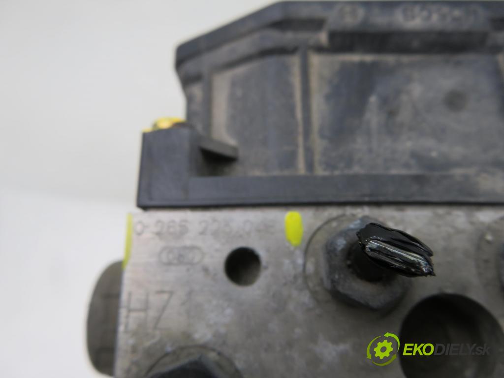 AUDI A4 (8E2, B6) SEDAN 2001 96,00 1.9 TDI PD 130 - AWX 1896,00 Pumpa ABS 0265950011 ; 8E0614517 ; 0265225048 (Pumpa ABS)