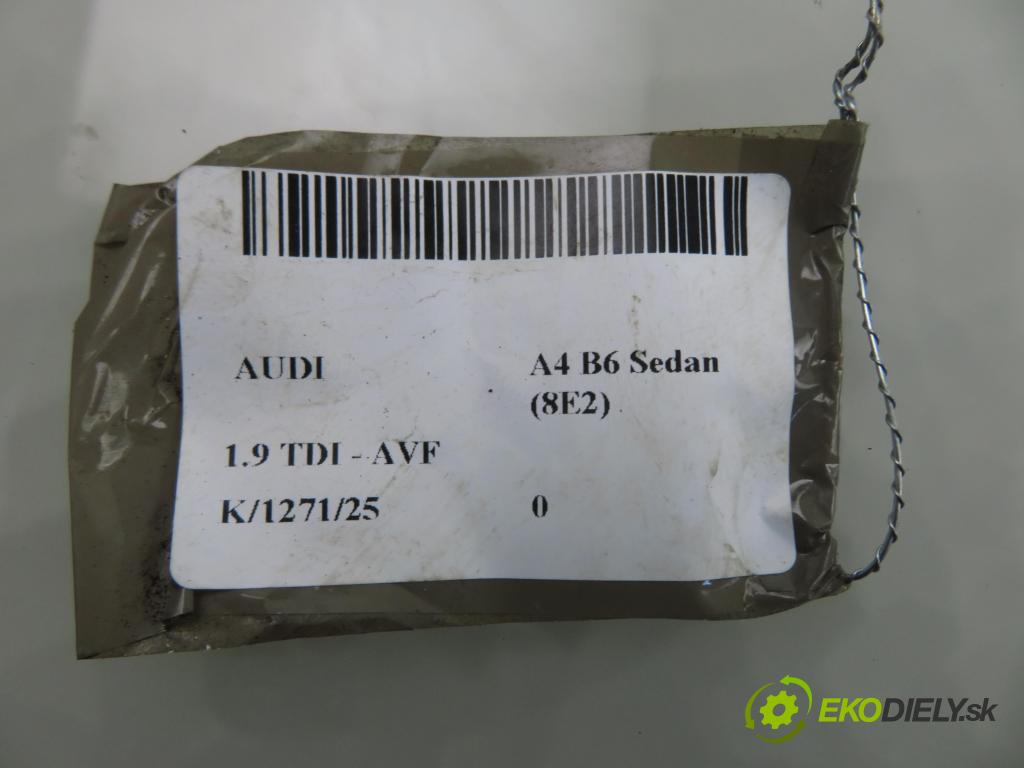 AUDI A4 (8E2, B6) SEDAN 2001 96,00 1.9 TDI PD 130 - AWX 1896,00 MCPERSON PP 8E0413031AK