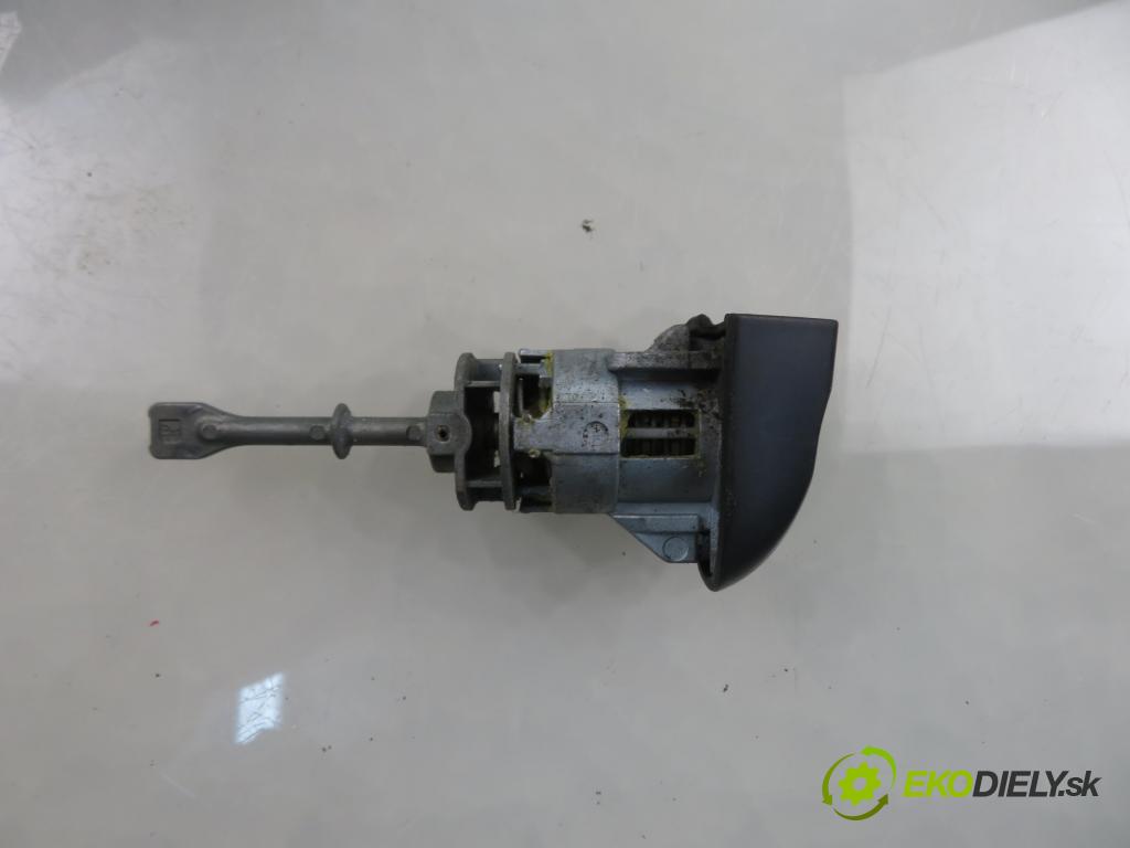 HYUNDAI i30 Kombi (FD) KOMBI 2010 85,00 1.6 CRDi 116 - D4FB 1582,00 spínačka / VLOŽKY FDZDC2