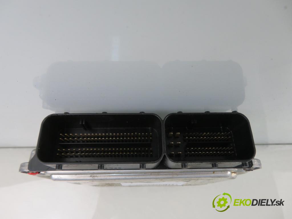 BMW 5 Touring (F11) KOMBI 2015 140,00 520 d xDrive - B47 D20 A 1995,00 řídící jednotka motora 8585426 ; 0281031782