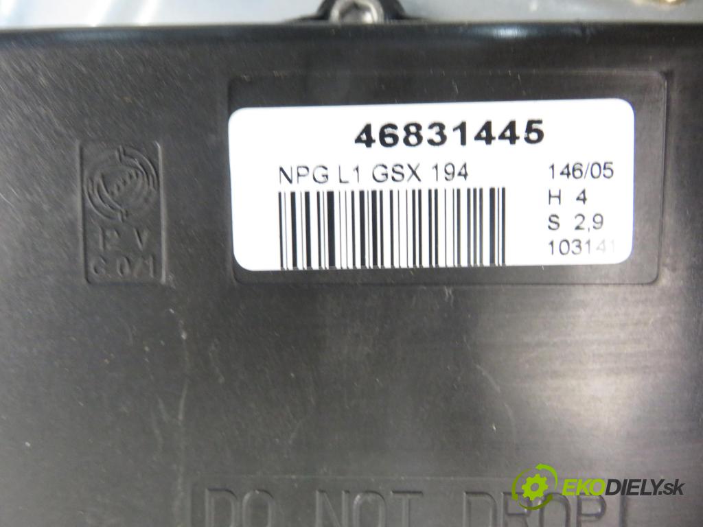 FIAT CROMA (194_) KOMBI 2005 88,00 1.9 D Multijet 120 - 939 A1.000 1910,00 mechanismus oken