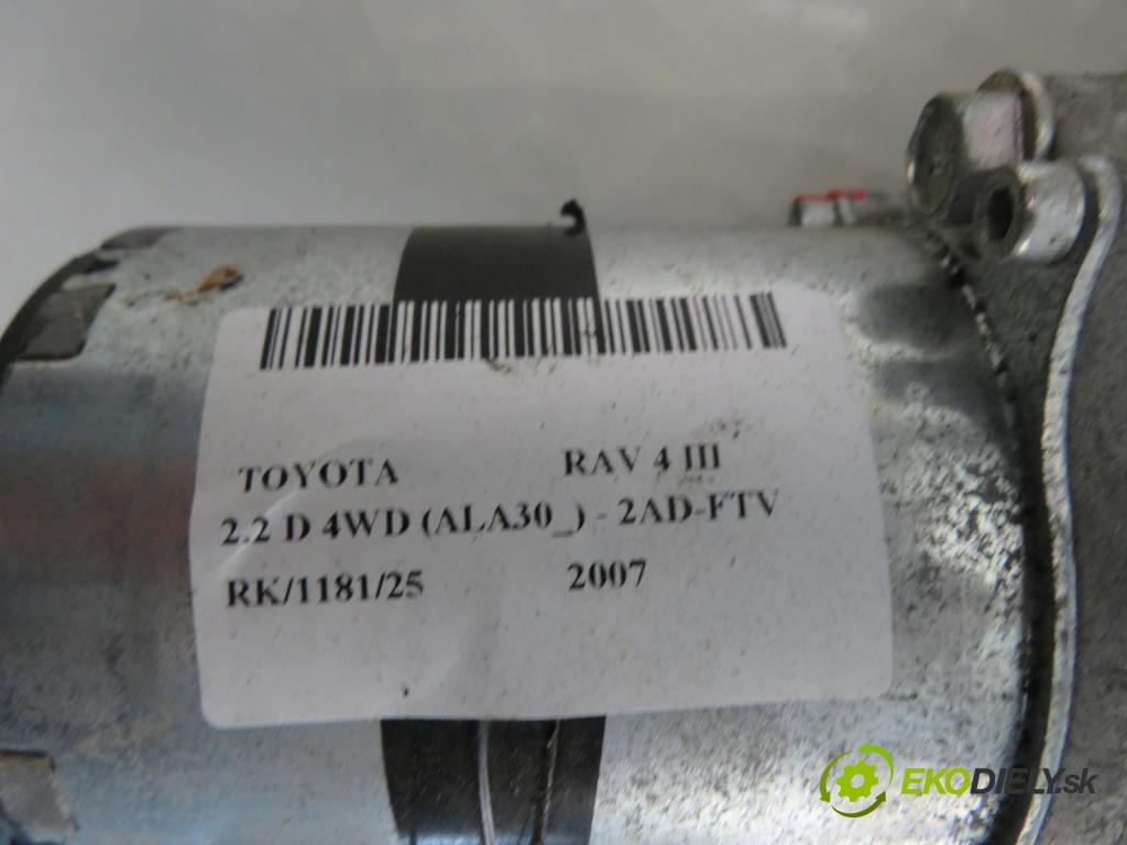 TOYOTA RAV 4 III (_A3_) SUV 2007 100,00 2.2 D 4WD (ALA30_) 136 - 2AD-FTV 2231,00 SLOUPEC / PODPORA elektrický 8965042040 ; BD0038