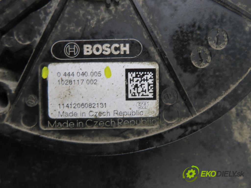 BMW 5 Touring (F11) KOMBI 2015 140,00 520 d xDrive - B47 D20 A 1995,00 nádržka TEKUTINA: FAP 7286064 ; 0444040005