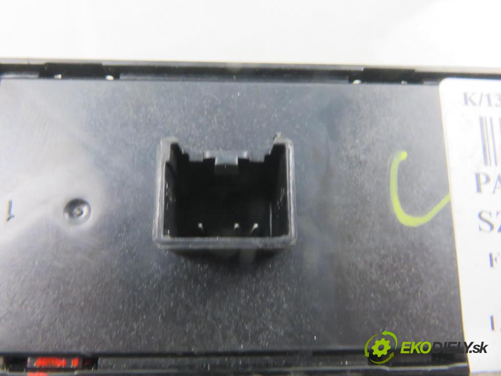 FORD MONDEO IV (BA7) LIFTBACK 2008 92,00 1.8 TDCi - KHBA 1753,00 Panel ovládania okien 7S7T14A152AB