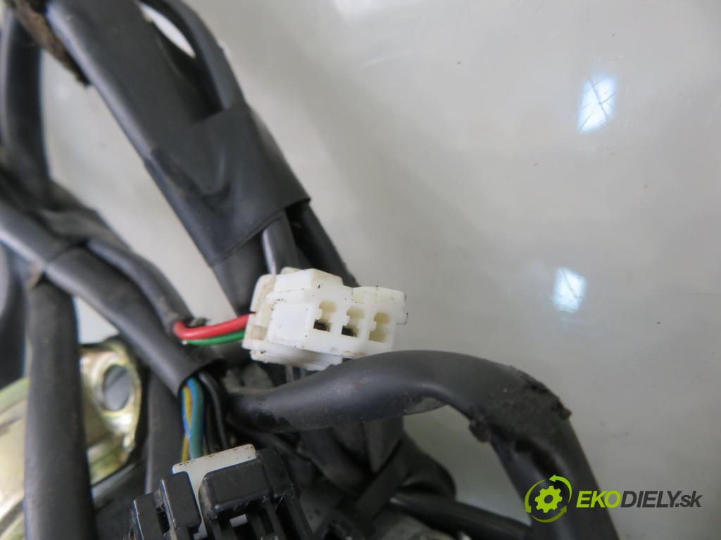 HONDA ACCORD V (CE, CF_) SEDAN 1998 85,00 1.9 i (CE7) - F18A3 1850,00 spinačka (Spínacia skrinka)