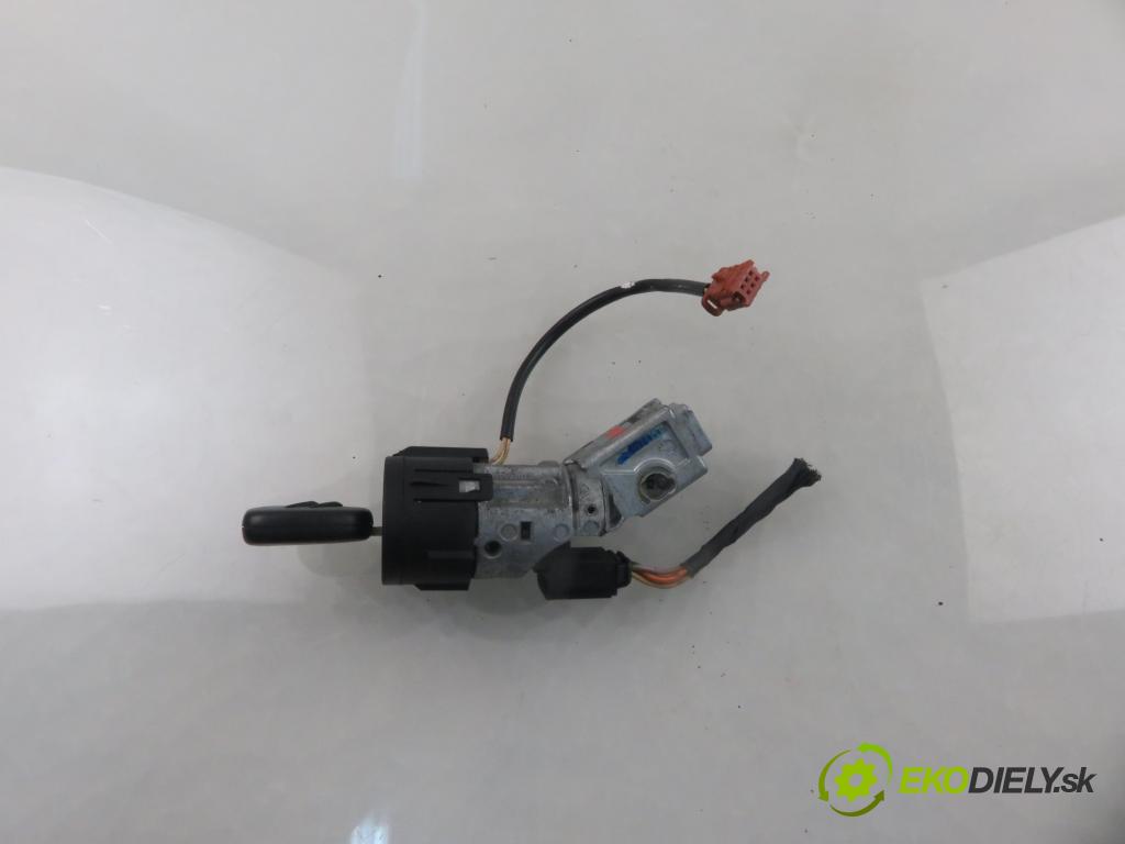 CITROEN C2 (JM_) HB 2005 50,00 1.4 - KFV (TU3JP) 1360,00 spinačka 9648445180 (Spínacia skrinka)