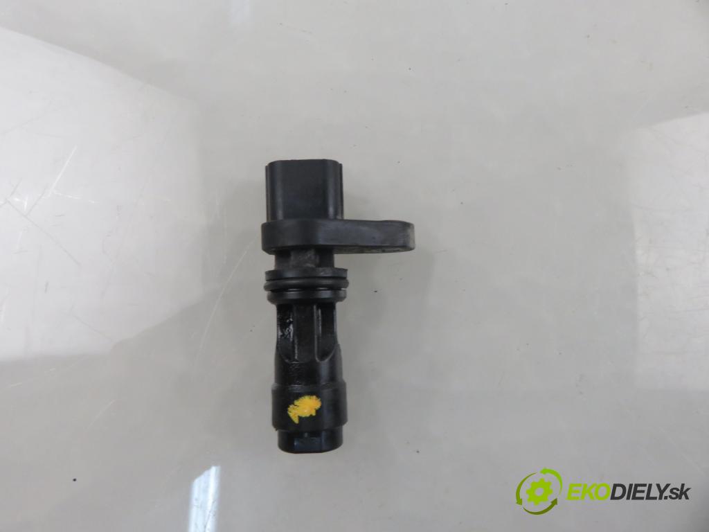 HONDA JAZZ II (GD_, GE3, GE2) HB 2001 57,00 1.2 i-DSI (GD5, GE2) - L12A1 1243,00 Snímač polohy Vačkového hriadeľa/kľuky kľukového