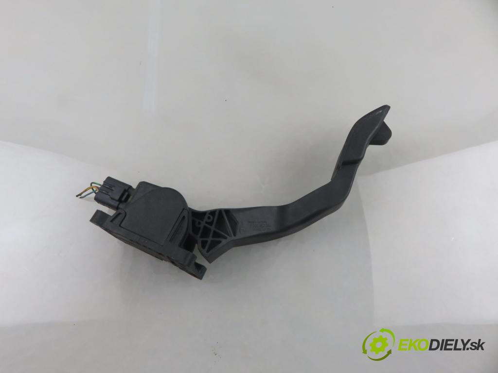 CITROEN C2 (JM_) HB 2005 50,00 1.4 - KFV (TU3JP) 1360,00 Potenciometer plynu 0280755040 ; 9654405580 (Potenciometer plynového pedálu)