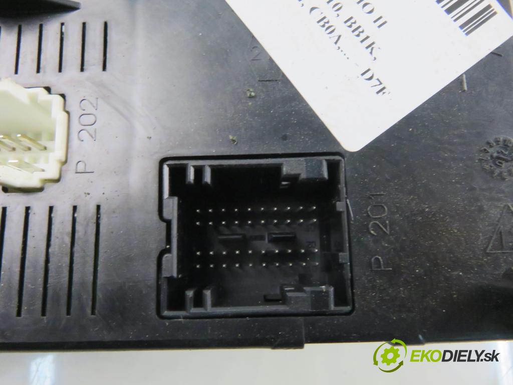 RENAULT CLIO II (BB_, CB_) HB 2002 43,00 1.2 8V 58 - D7F 726 1149,00 MODUL BSM P8200207134A