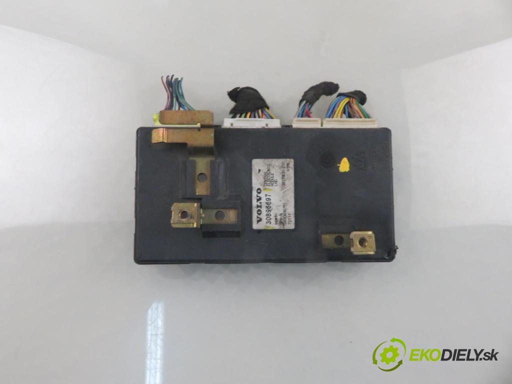 VOLVO V40 Kombi (645) KOMBI 2001 90,00 1.8 122 - B 4184 S2 1783,00 MODUL komfortu 30896697