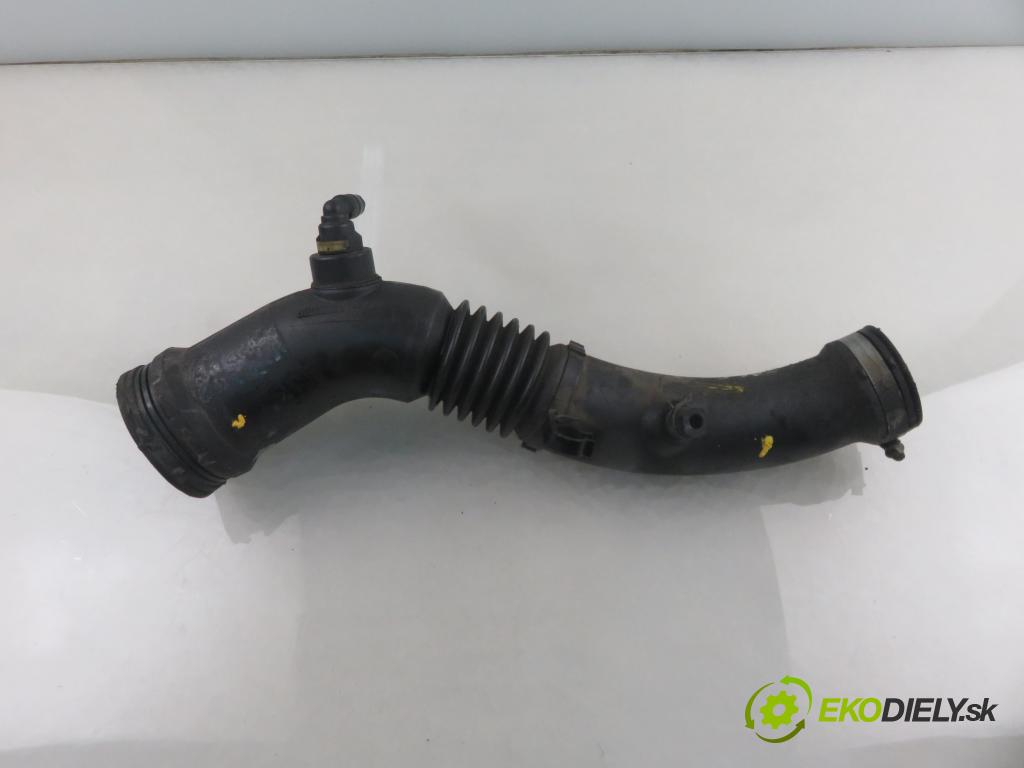 RENAULT GRAND ESPACE IV (JK0/1_) MINIVAN 2003 125,00 2.0 Turbo (JK0A, JK0B, JK0N) - F4R 797 1998,00 Rúra přívodu vzduchu 8200219163 ; 8200219163GE