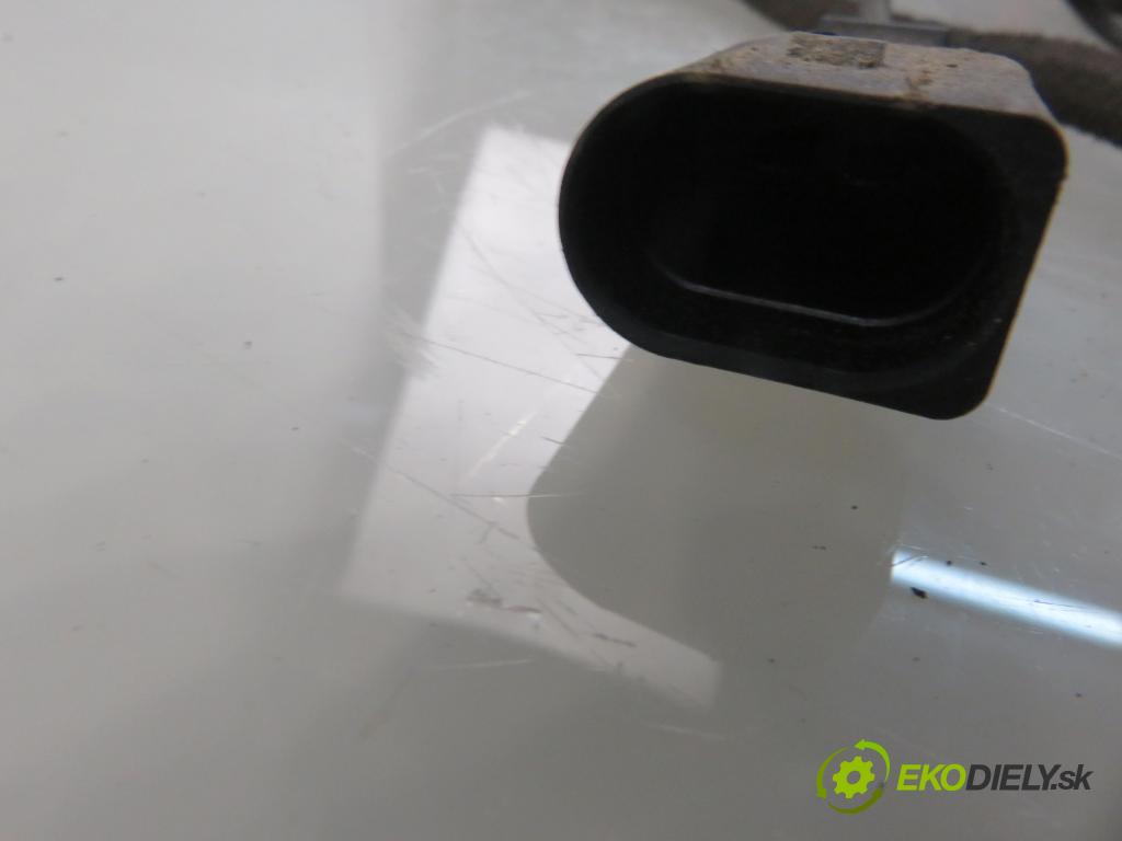 SEAT IBIZA III (6L1) HB 2003 47,00 1.9 SDI - ASY 1896,00 Vstrekovacie ventily 038130202C ; 028130203F (Vstrekovací ventil)