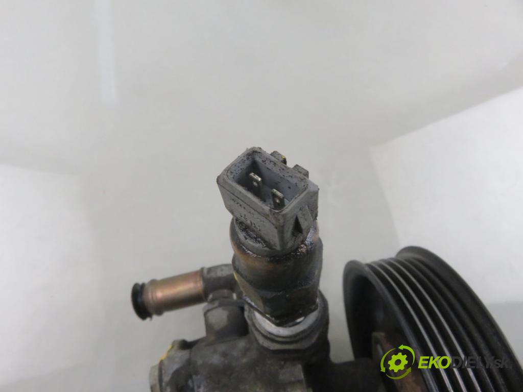 VW GOLF IV (1J1) HB 1999 74,00 1.6 - APF 1595,00 pumpa servočerpadlo 1J0422154B (Servočerpadlo)