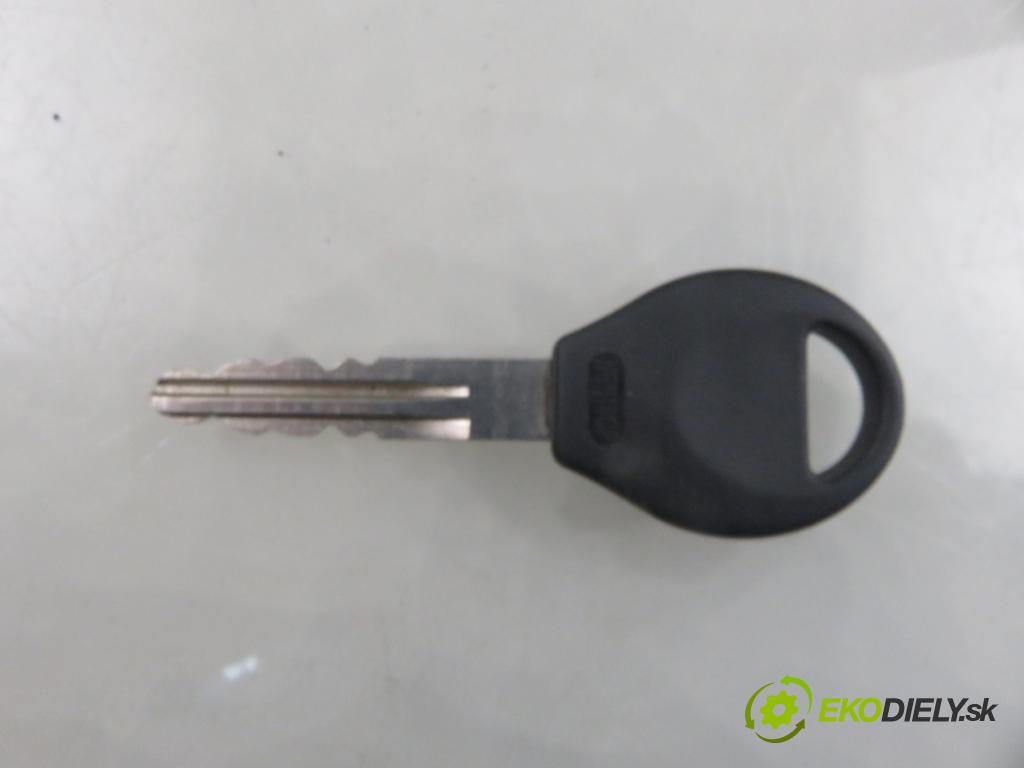 NISSAN MURANO I (Z50) SUV 2004 172,00 3.5 4x4 234 3498,00 spinačka 28590C9965 (Spínacia skrinka)