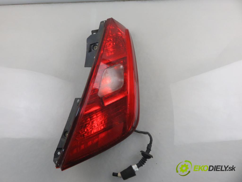 NISSAN MURANO I (Z50) SUV 2004 172,00 3.5 4x4 234 3498,00 světlo pravé zadní 