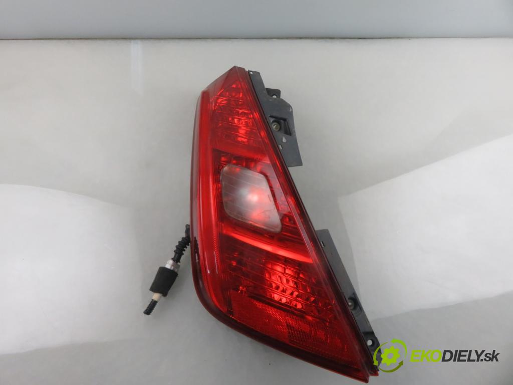 NISSAN MURANO I (Z50) SUV 2004 172,00 3.5 4x4 234 3498,00 světlo levé zadní 