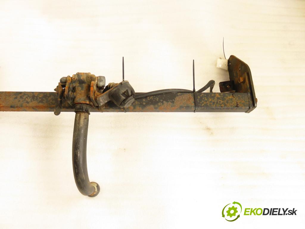 HYUNDAI i30 Kombi (FD) KOMBI 2010 85,00 1.6 CRDi 116 - D4FB 1582,00 Hák J57A