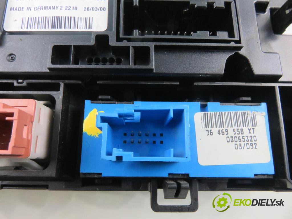 PEUGEOT 407 (6D_) SEDAN 2008 80,00 1.6 HDi 110 - 9HZ (DV6TED4) 1560,00 Panel kúrenia KLIMATIZACE: 96824759XF ; 5HB00933401