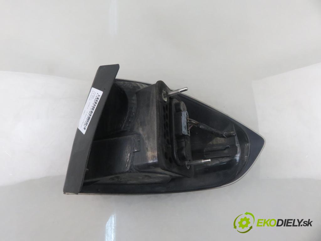 FORD S-MAX (WA6) MINIVAN 2007 96,00 2.0 TDCi - AZWA 1997,00 světlo levé zadní