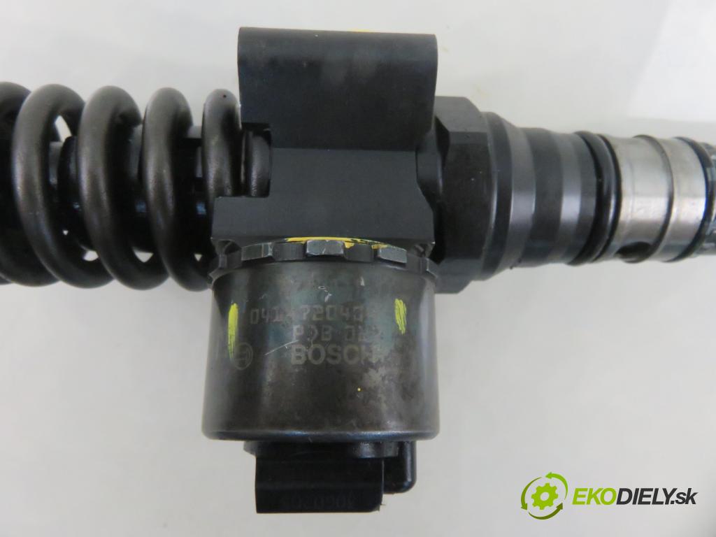 VW GOLF PLUS (5M1, 521) MINIVAN 2005 103,00 2.0 TDI 16V - BKD 1968,00 Vstrekovač 03G130073G ; 0414720404 (Vstrekovač paliva)