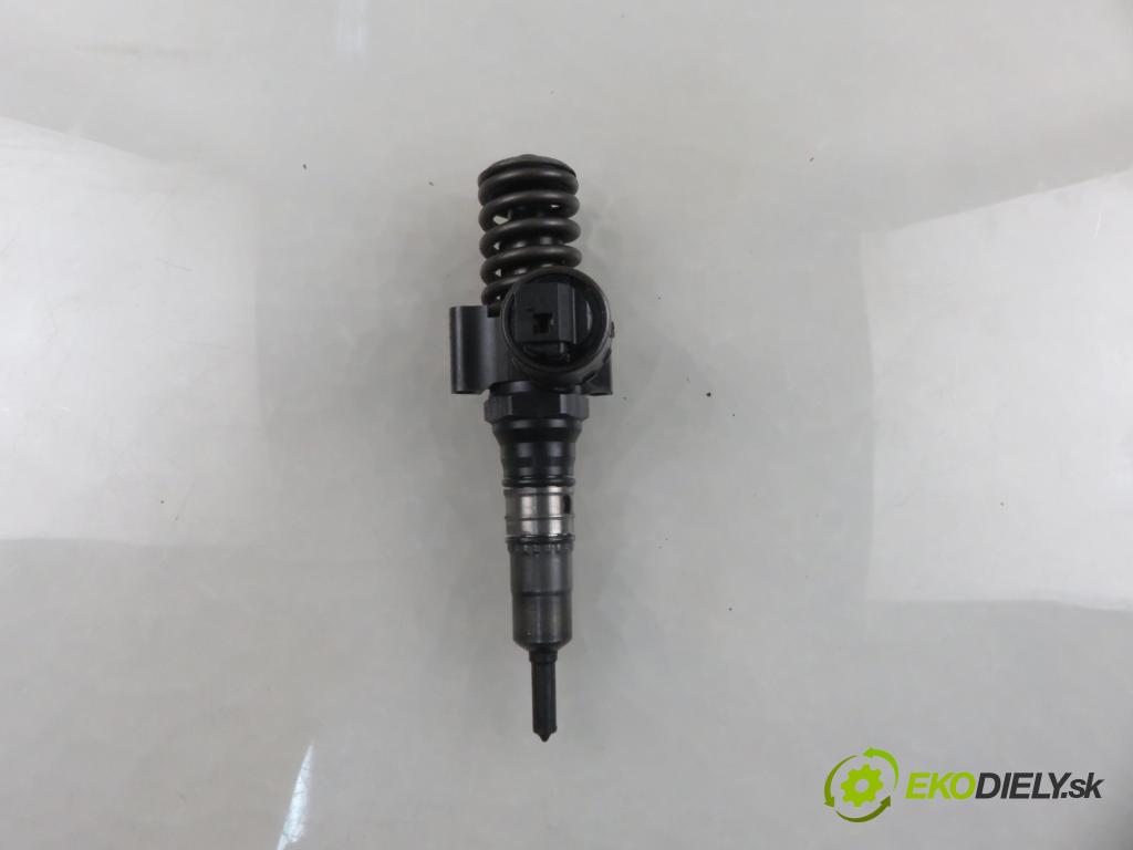 VW GOLF PLUS (5M1, 521) MINIVAN 2005 103,00 2.0 TDI 16V - BKD 1968,00 Vstrekovač 03G130073G (Vstrekovač paliva)