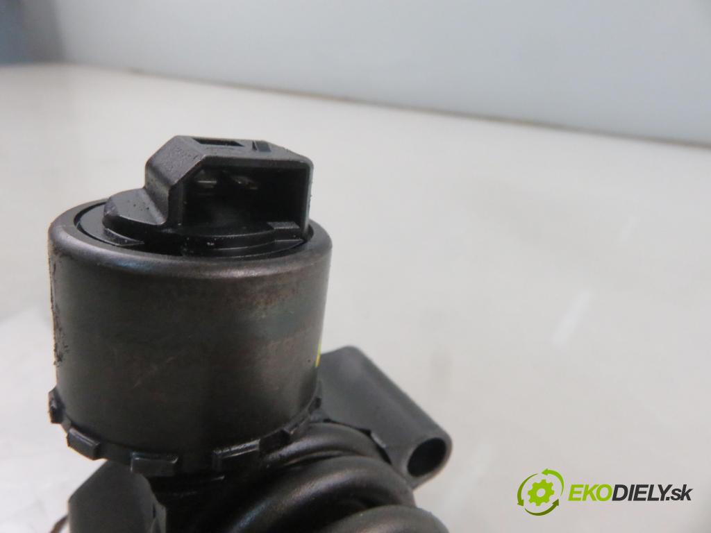 VW GOLF PLUS (5M1, 521) MINIVAN 2005 103,00 2.0 TDI 16V - BKD 1968,00 Vstrekovač 03G130073G (Vstrekovač paliva)